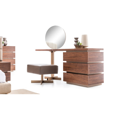 Harmony Make-up Table 