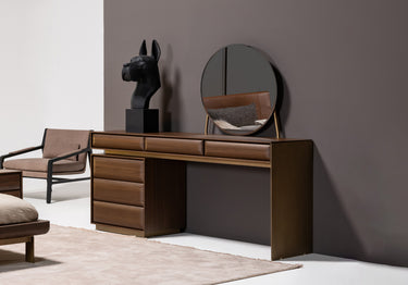 Harmony Make-up Table 