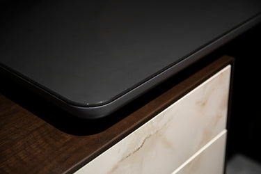 Harmony Make-up Table 