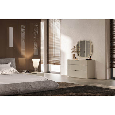 Harmony Make-up Table 